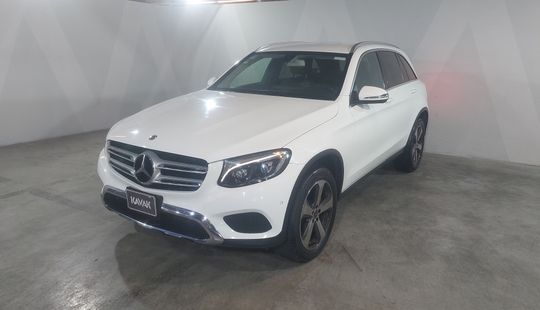 2019 • 74,000 km • Automático