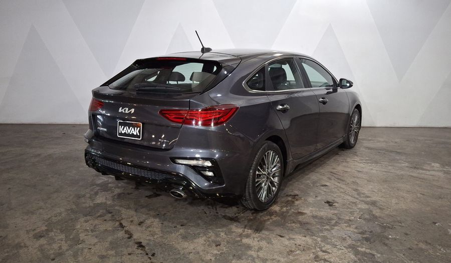 Kia Forte 2.0 GT LINE Hatchback 2022