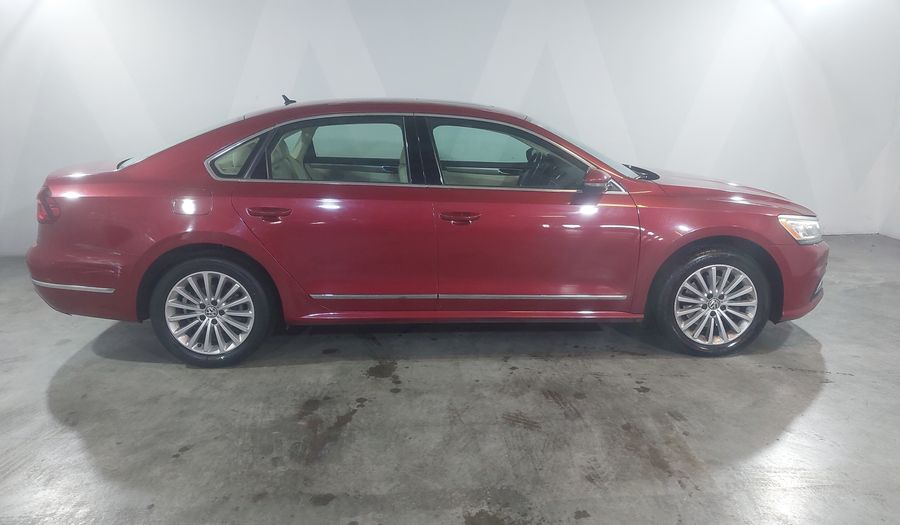 Volkswagen Passat 2.5 HIGHLINE Sedan 2017