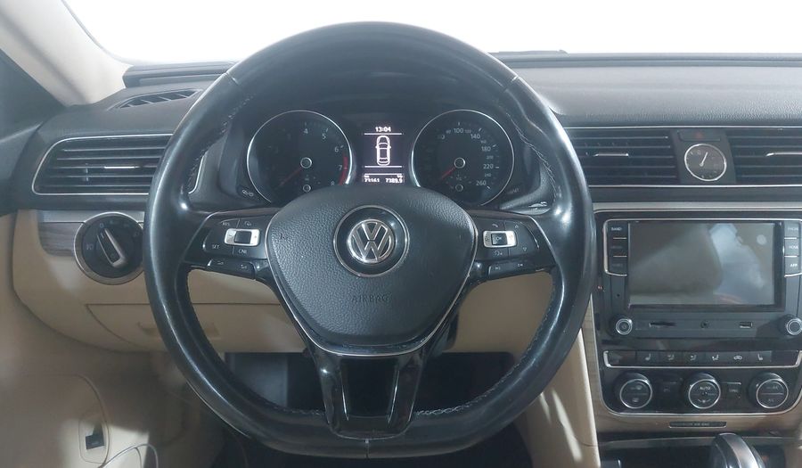 Volkswagen Passat 2.5 HIGHLINE Sedan 2017