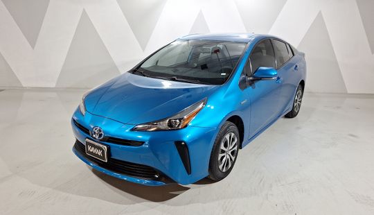 Toyota • Prius
