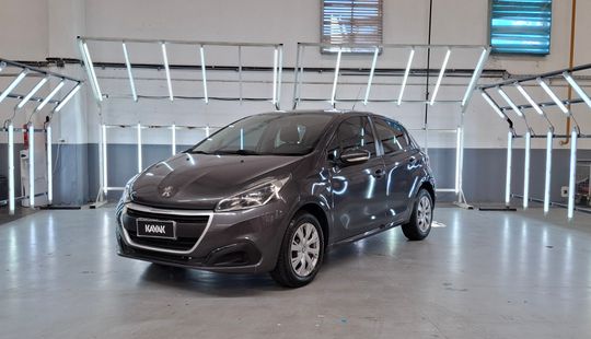 Peugeot • 208