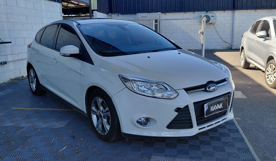 Ford Focus Iii 2.0 SE PLUS POWERSHIFT Hatchback 2015