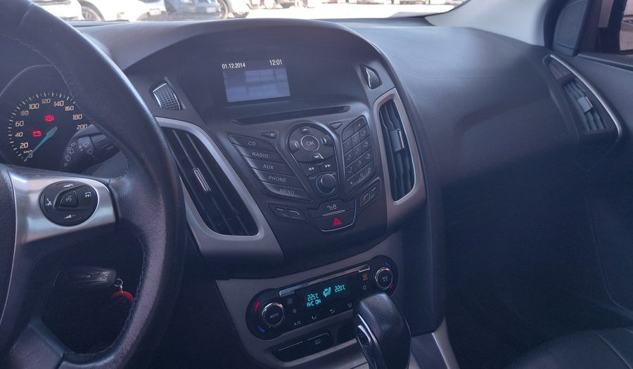Ford Focus Iii 2.0 SE PLUS POWERSHIFT Hatchback 2015