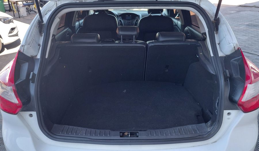 Ford Focus Iii 2.0 SE PLUS POWERSHIFT Hatchback 2015