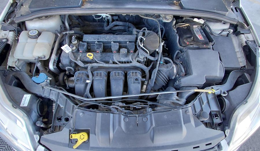 Ford Focus Iii 2.0 SE PLUS POWERSHIFT Hatchback 2015
