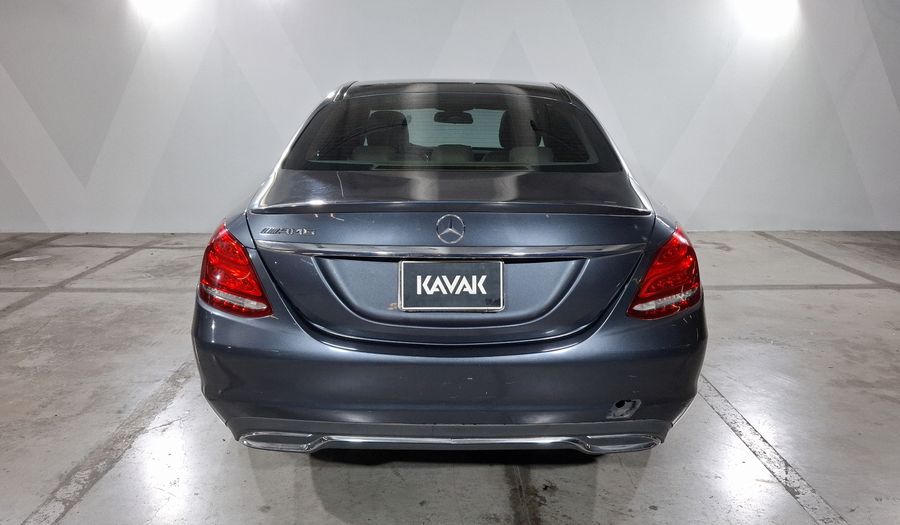 Mercedes Benz Clase C 2.0 200 CGI SPORT AT Sedan 2016