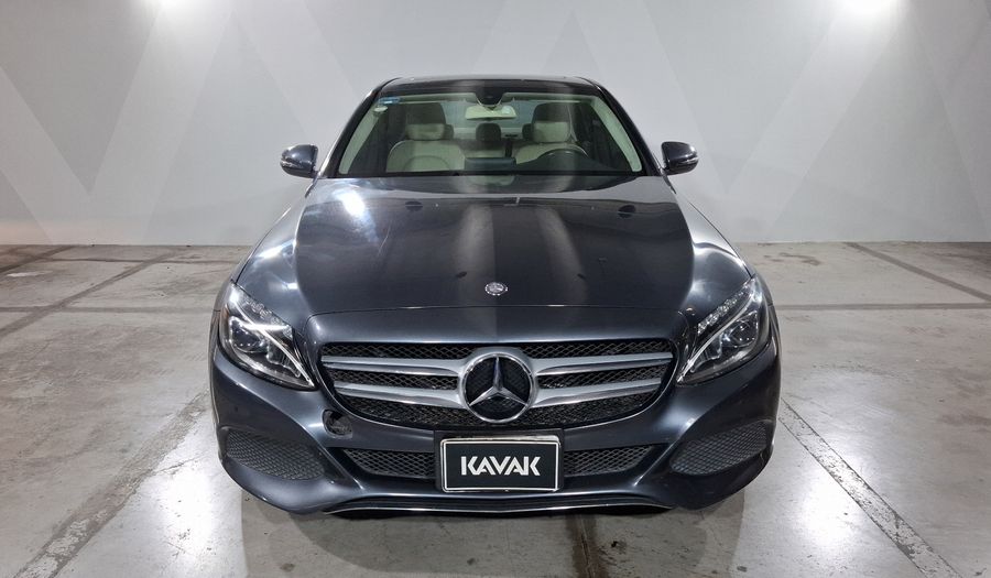 Mercedes Benz Clase C 2.0 200 CGI SPORT AT Sedan 2016