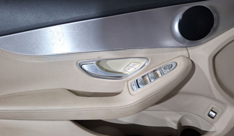 Mercedes Benz Clase C 2.0 200 CGI SPORT AT Sedan 2016