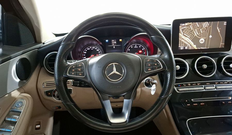 Mercedes Benz Clase C 2.0 200 CGI SPORT AT Sedan 2016