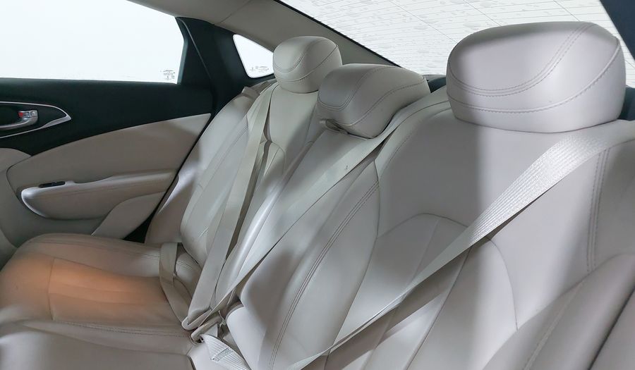 Chrysler 200 3.6 C ADVANCE Sedan 2016