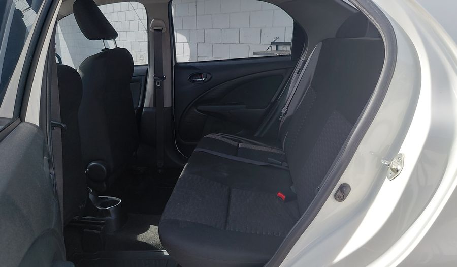 Toyota Etios 1.5 XLS 2016 Sedan