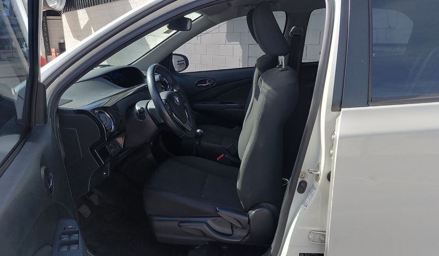 Toyota Etios 1.5 XLS 2016 Sedan