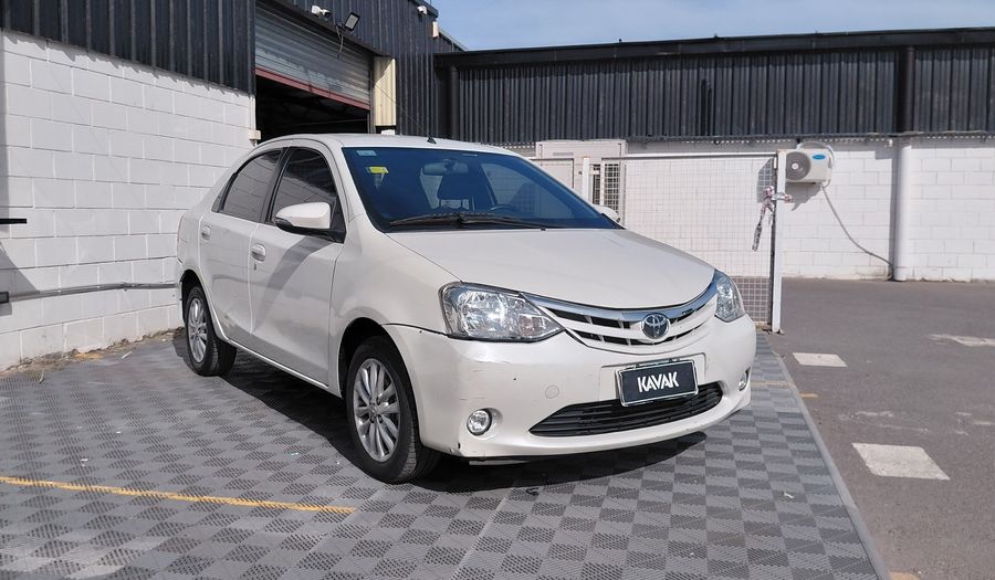 Toyota Etios 1.5 XLS 2016 Sedan
