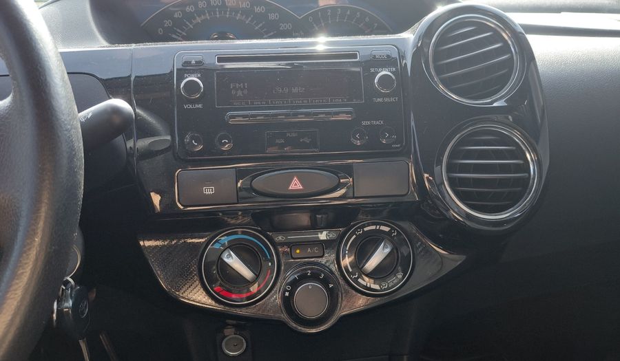 Toyota Etios 1.5 XLS 2016 Sedan