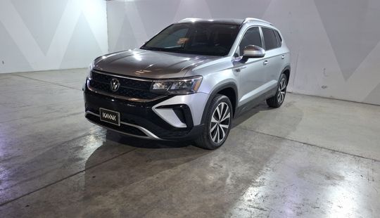 Volkswagen • Taos