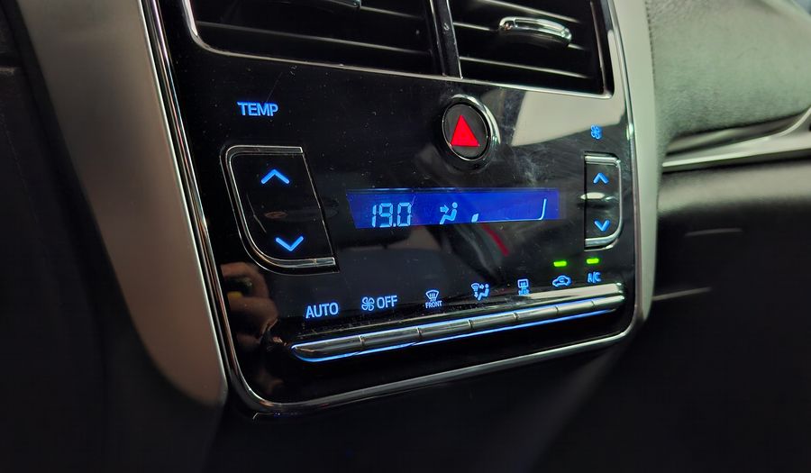 Toyota Yaris 1.5 XLS CVT Hatchback 2020