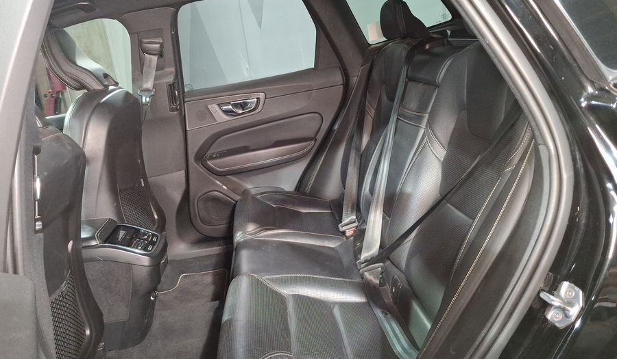 Volvo Xc60 2.0 T6 R-DESIGN AUTO 4WD Suv 2020