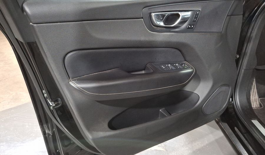 Volvo Xc60 2.0 T6 R-DESIGN AUTO 4WD Suv 2020