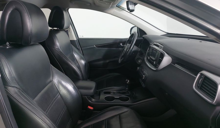 Kia Sorento 2.4 LX AT Suv 2016