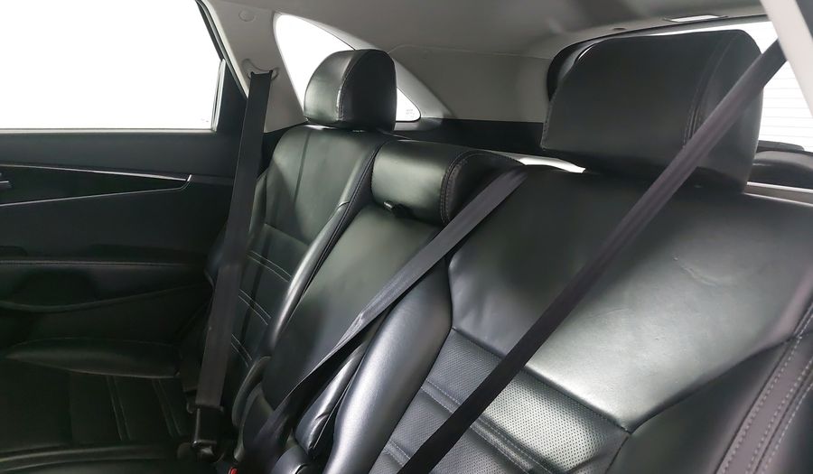 Kia Sorento 2.4 LX AT Suv 2016