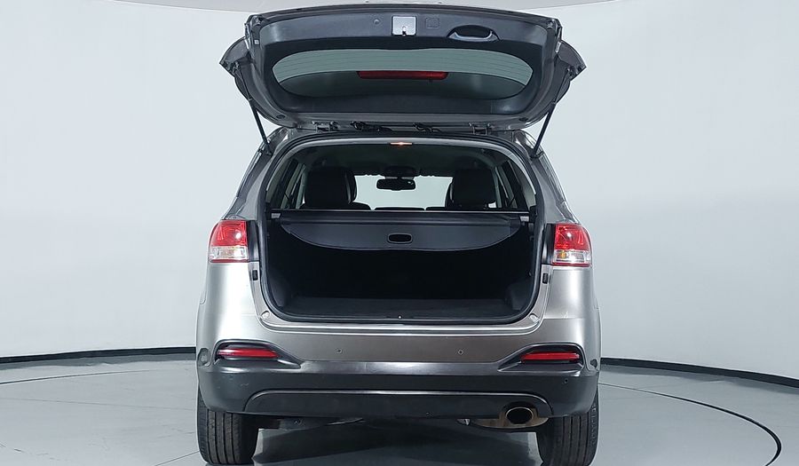 Kia Sorento 2.4 LX AT Suv 2016