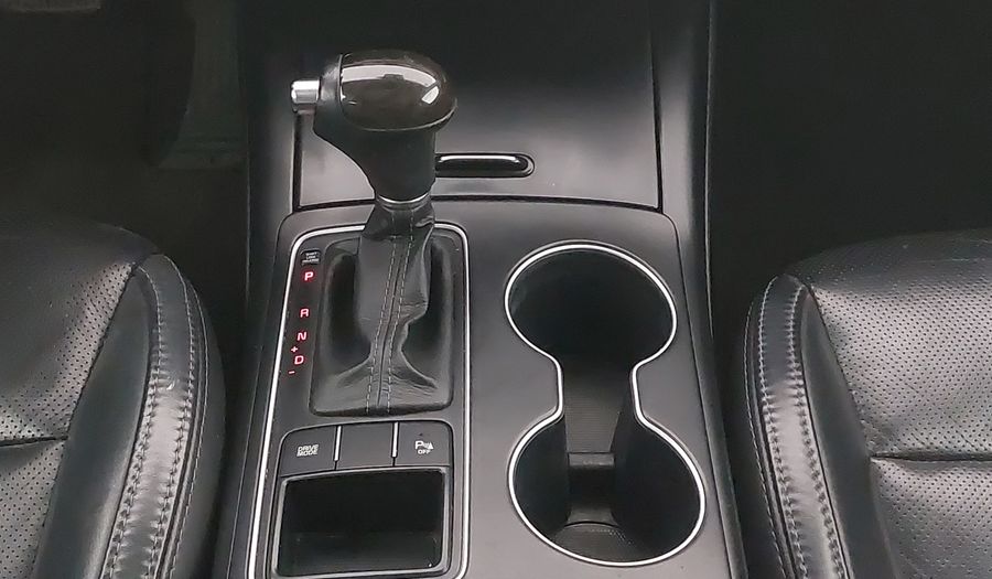 Kia Sorento 2.4 LX AT Suv 2016