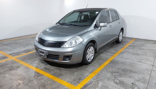Nissan • Tiida