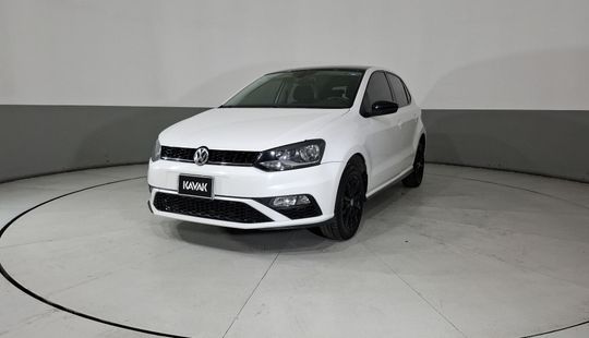 Volkswagen • Polo