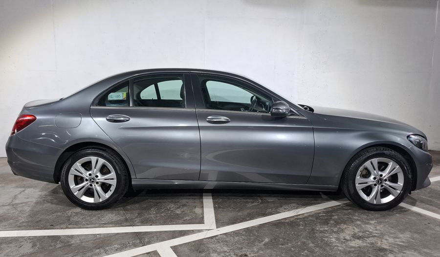 Mercedes Benz Clase C 2.0 200 EXCLUSIVE AUTO Sedan 2018