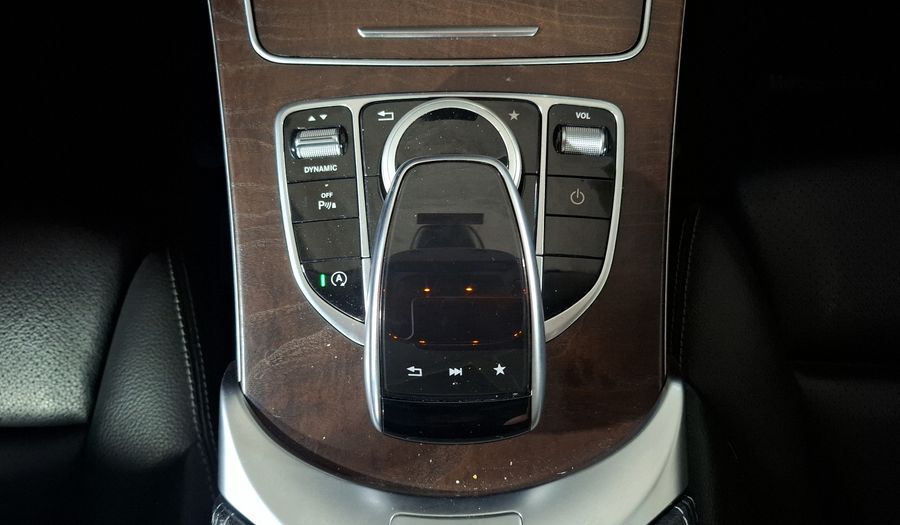 Mercedes Benz Clase C 2.0 200 EXCLUSIVE AUTO Sedan 2018