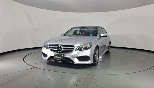 Mercedes Benz • Clase E