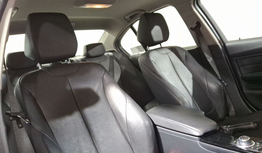 Bmw Serie 3 2.0 328IA SPORT LINE Sedan 2013