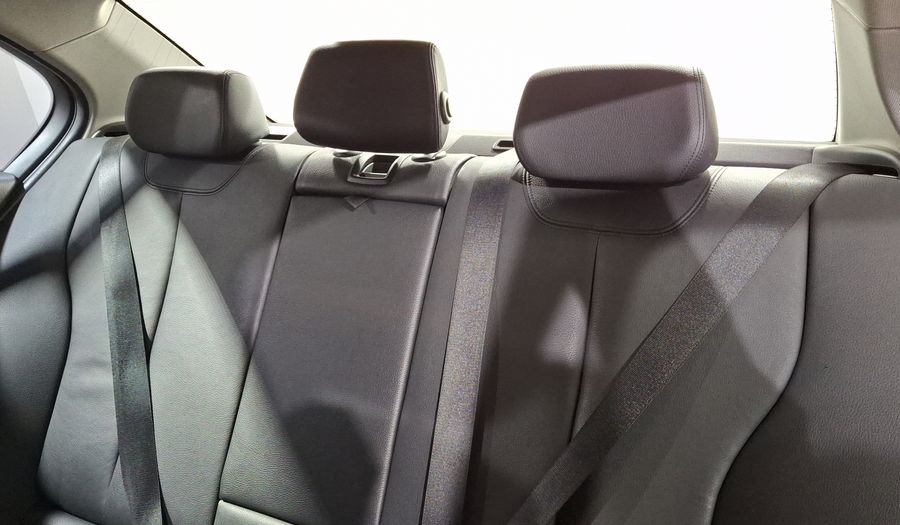 Bmw Serie 3 2.0 328IA SPORT LINE Sedan 2013