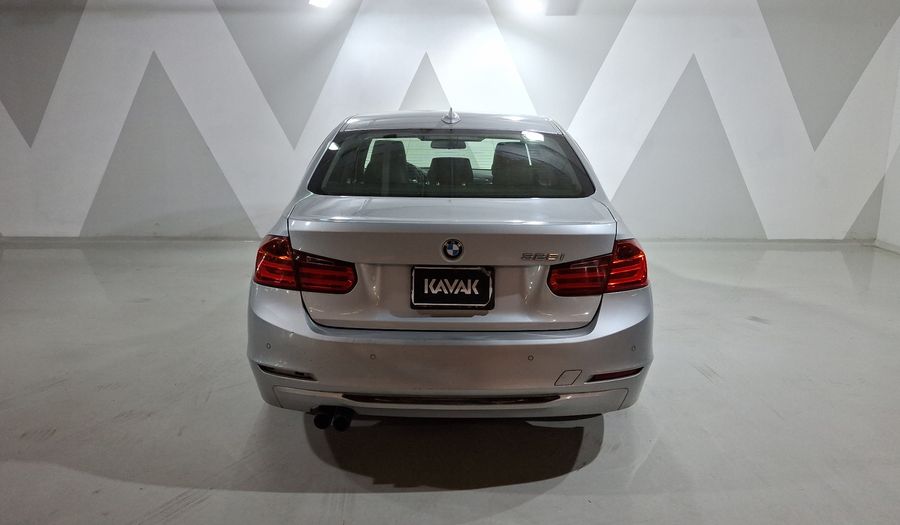 Bmw Serie 3 2.0 328IA SPORT LINE Sedan 2013