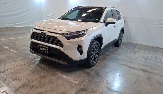 Toyota • RAV4