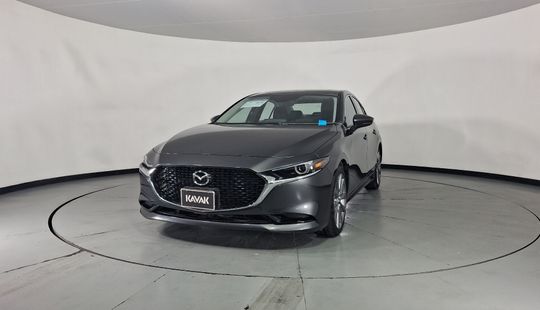 2024 • 12,495 km • Automático