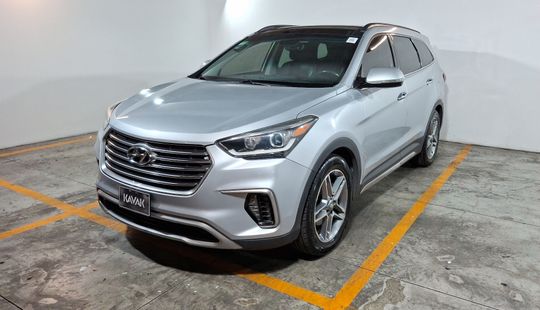 Hyundai • Santa Fe