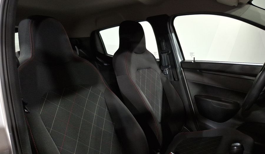 Renault Kwid 1.0 INTENS Hatchback 2025