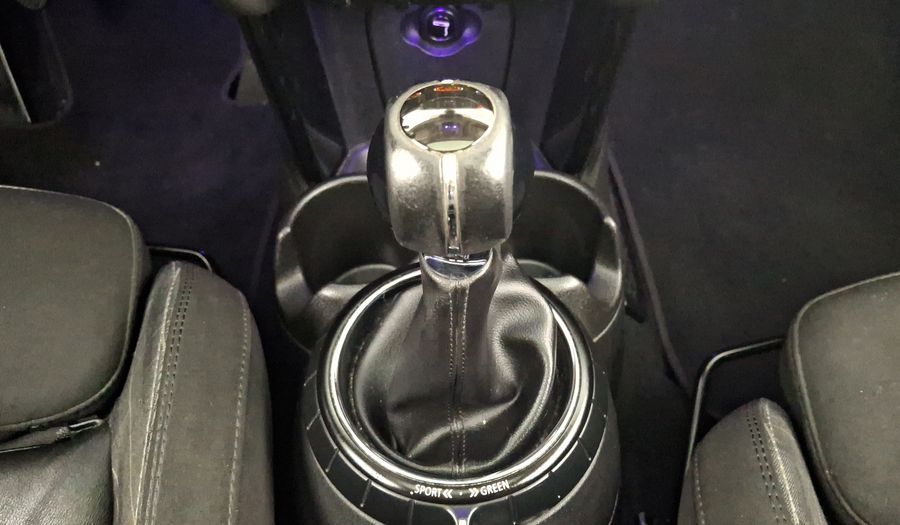 Mini Cooper 1.5 COOPER CHILI Hatchback 2015