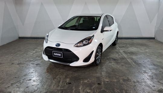 Toyota • Prius C
