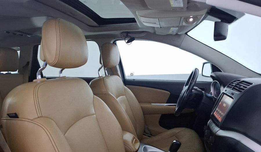 Dodge Journey 2.4 SXT 7 PASAJEROS Suv 2012