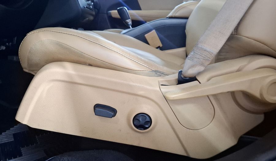 Dodge Journey 2.4 SXT 7 PASAJEROS Suv 2012