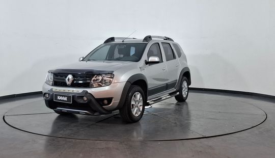Renault • Duster