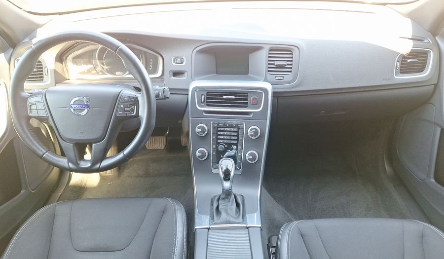 Volvo S60 1.5 T3 COMFORT POWERSHIFT Sedan 2018