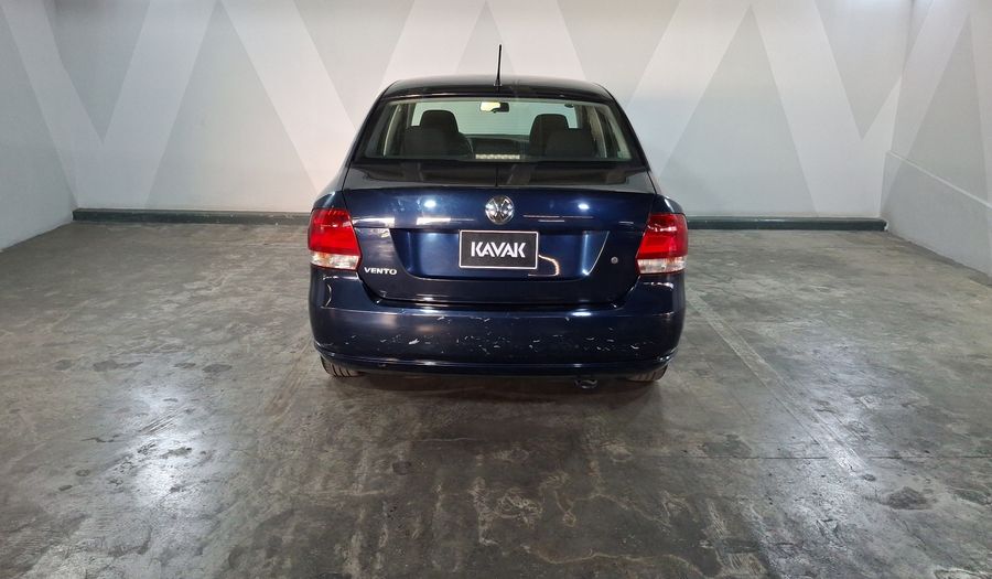 Volkswagen Vento 1.6 ACTIVE TIPTRONIC Sedan 2015