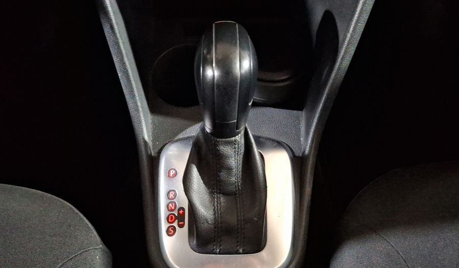 Volkswagen Vento 1.6 ACTIVE TIPTRONIC Sedan 2015