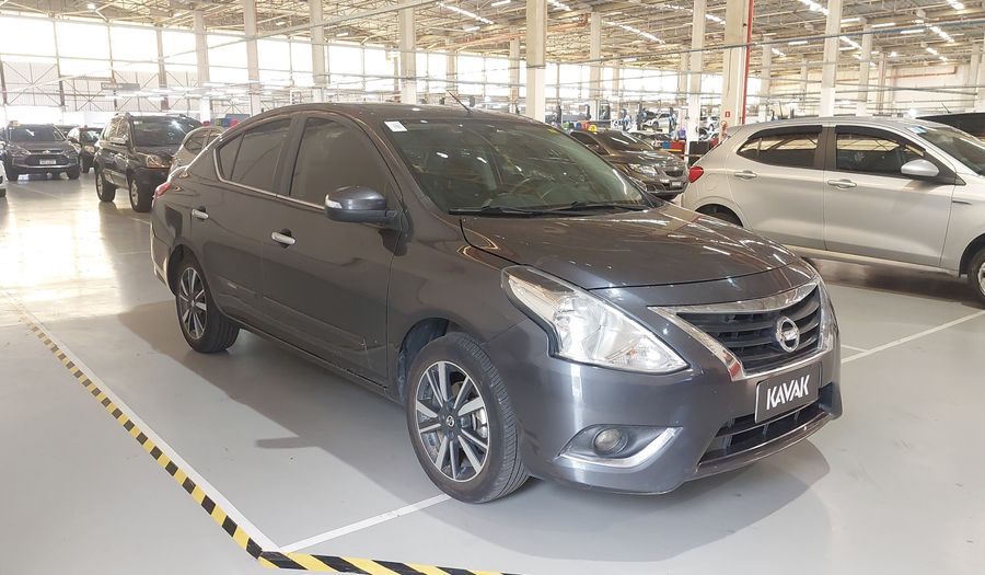 Nissan Versa START SL Sedan 2019