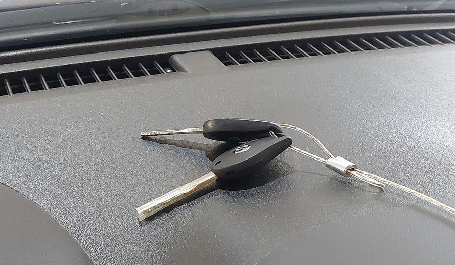 Nissan Versa START SL Sedan 2019