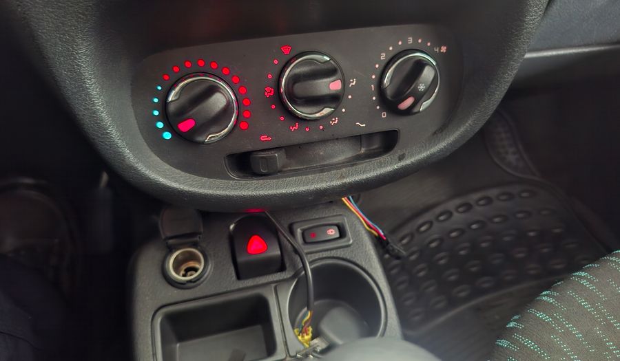 Renault Clio 1.1 DYNAMIQUE SAT Hatchback 2015